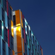 En descendant du train